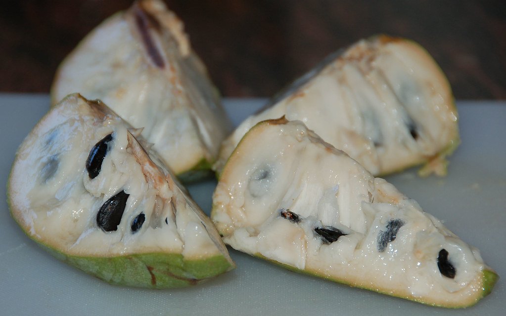 فوائد فاكهة القشطة