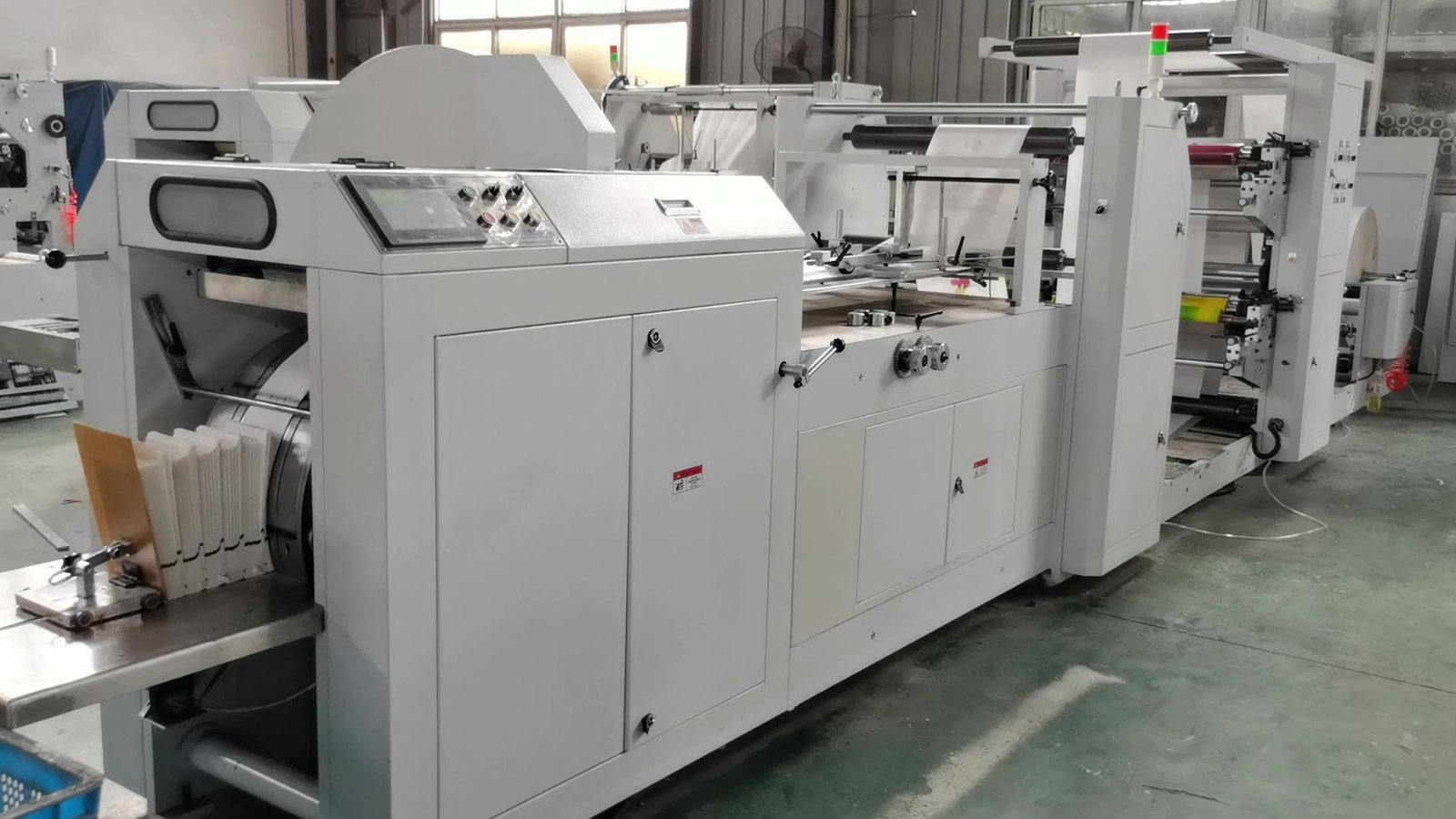 شركات بيع ماكينات تصنيع الأكواب الورقية